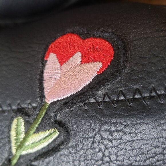 Miss Sixty Women’s Black Trainers Sneakers Flowers & Bow Embroidered - Picture 8 of 12